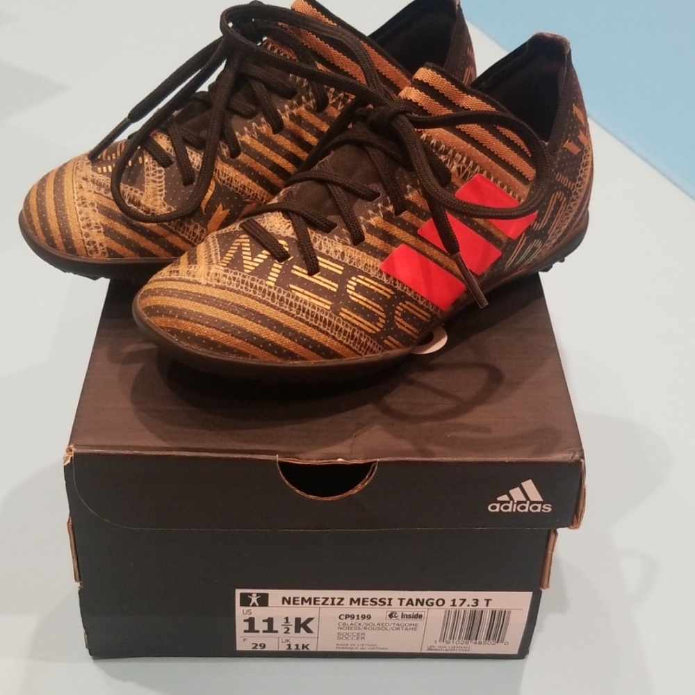 ⚽️Adidas Nemeziz Messi Tango 17.3T⚽️ size 11.5